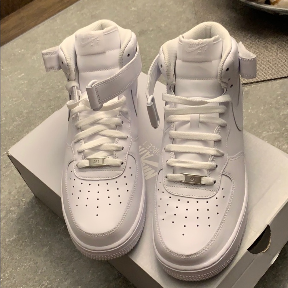 Nike Air Force 1 Mid ‘07